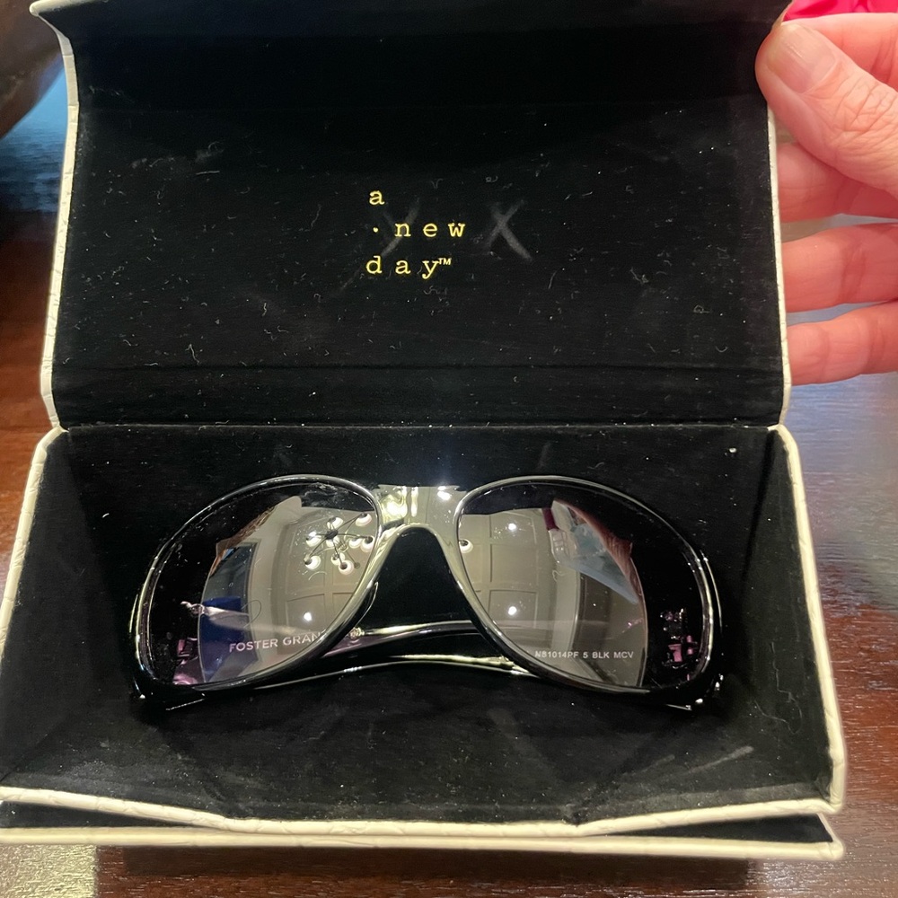 a new day Black Sunglasses